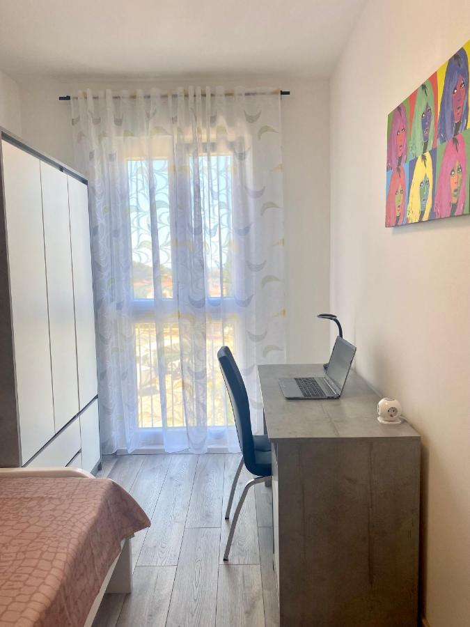 Ema Apartment Pula Extérieur photo