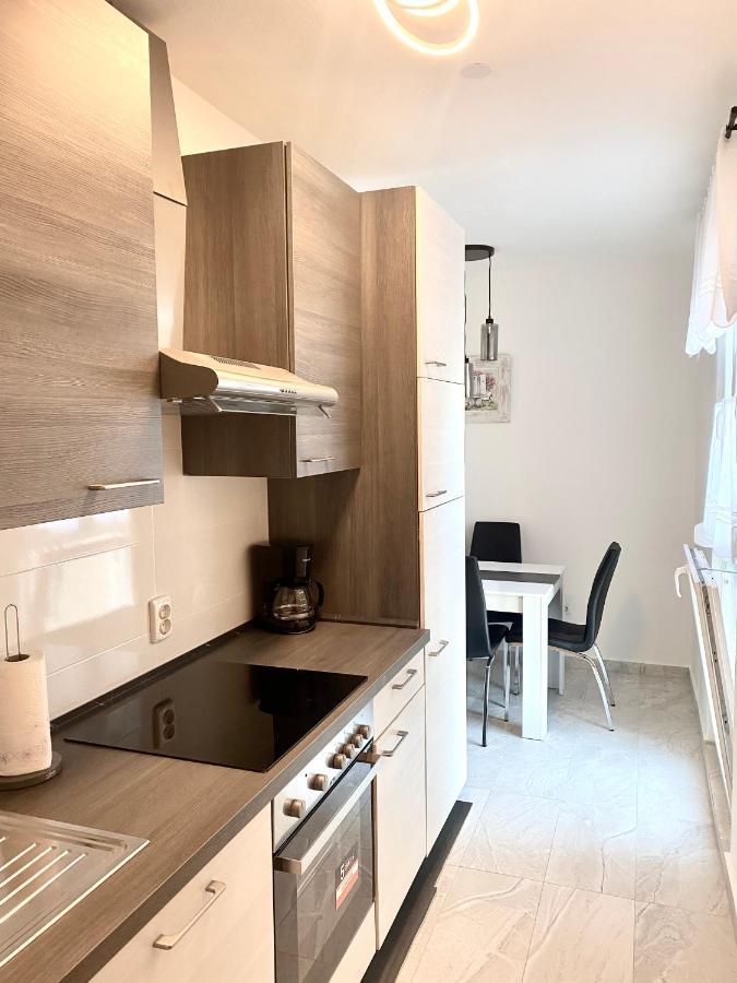 Ema Apartment Pula Extérieur photo